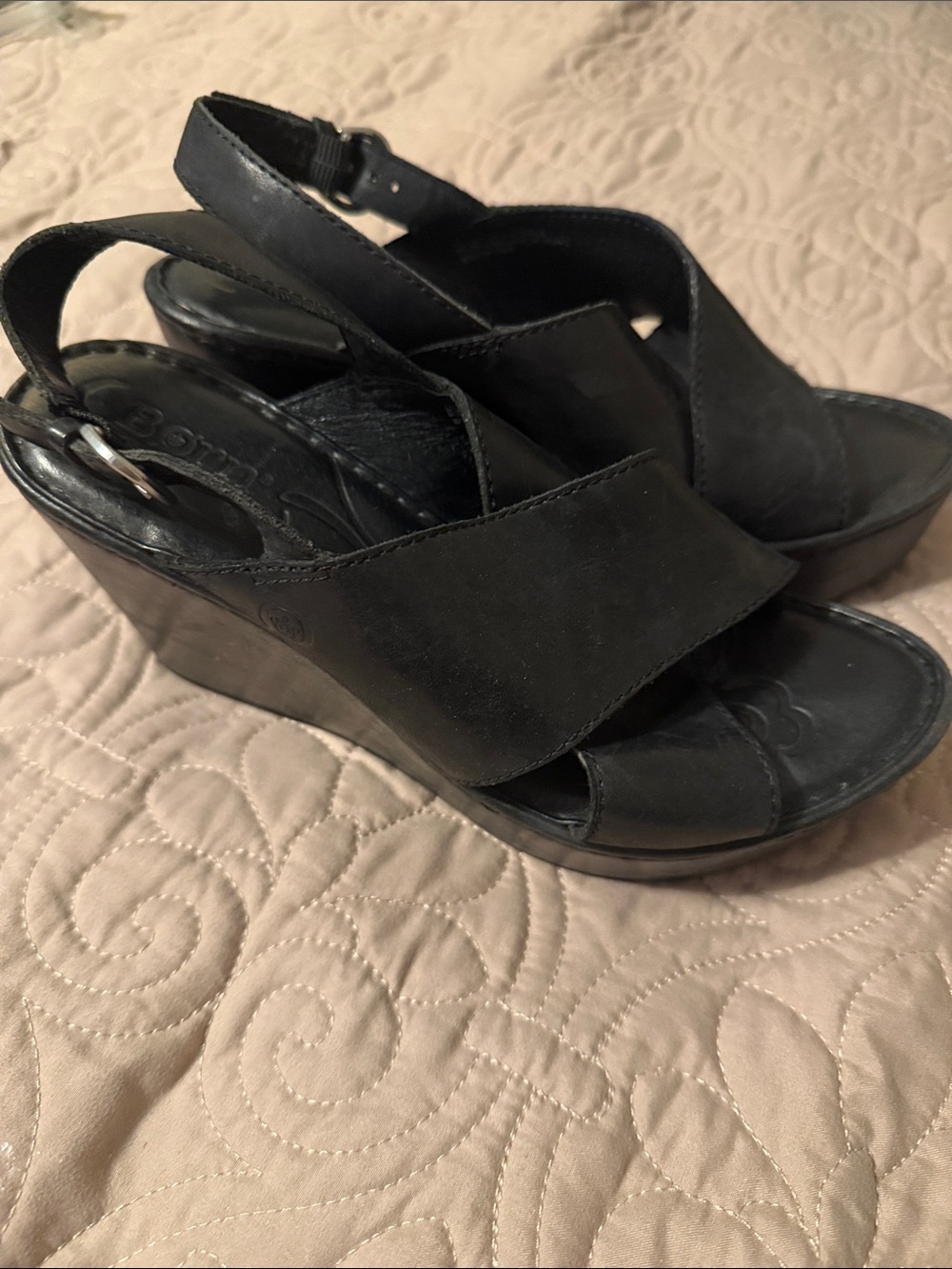 BÓRN Black Leather Wedge Sandals (7)